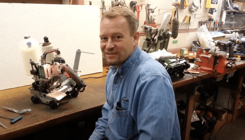 threading the Bond PBB-1X or PBB-2X carpet binder